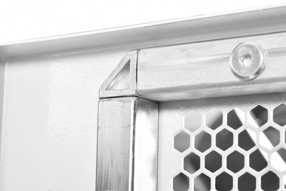 ЦМО Шкаф телекоммуникационный напольный 47U (600 х 1000) дверь перфорированная 2 шт., цвет черный (ШТК-М-47.6.10-44АА-9005)