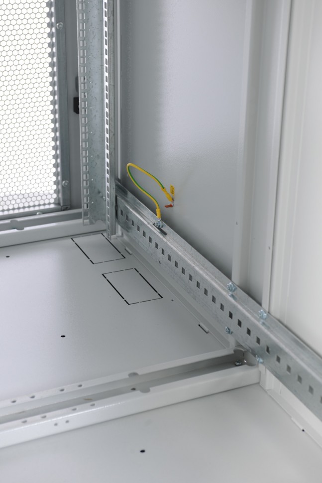 ЦМО Шкаф серверный напольный 45U (600x1200) дверь перфорированная, задние двойные перфорированные (ШТК-С-45.6.12-48АА)